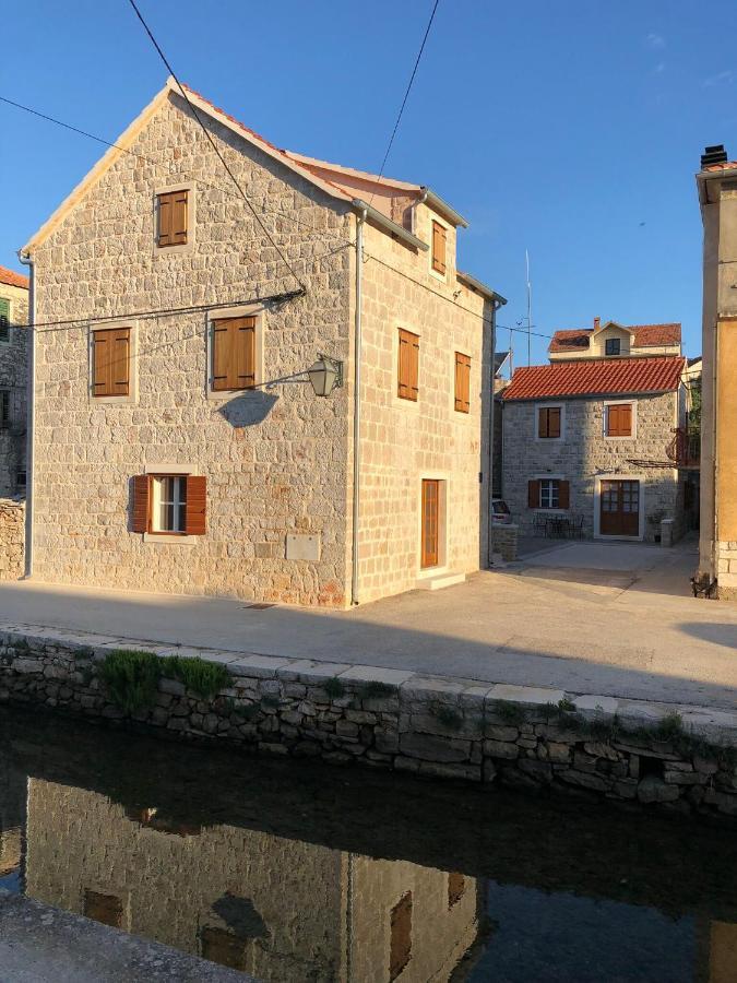 House Tia Villa Vrboska Buitenkant foto