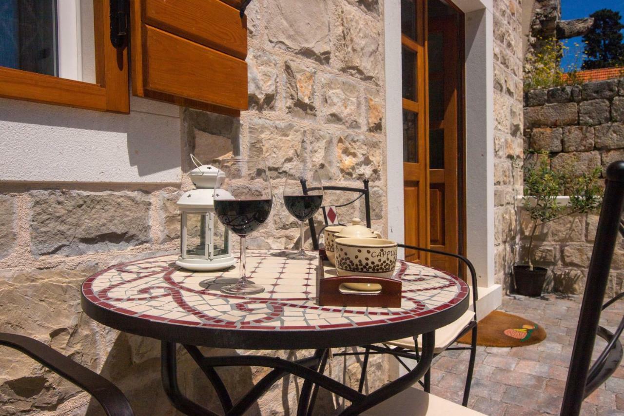 House Tia Villa Vrboska Buitenkant foto
