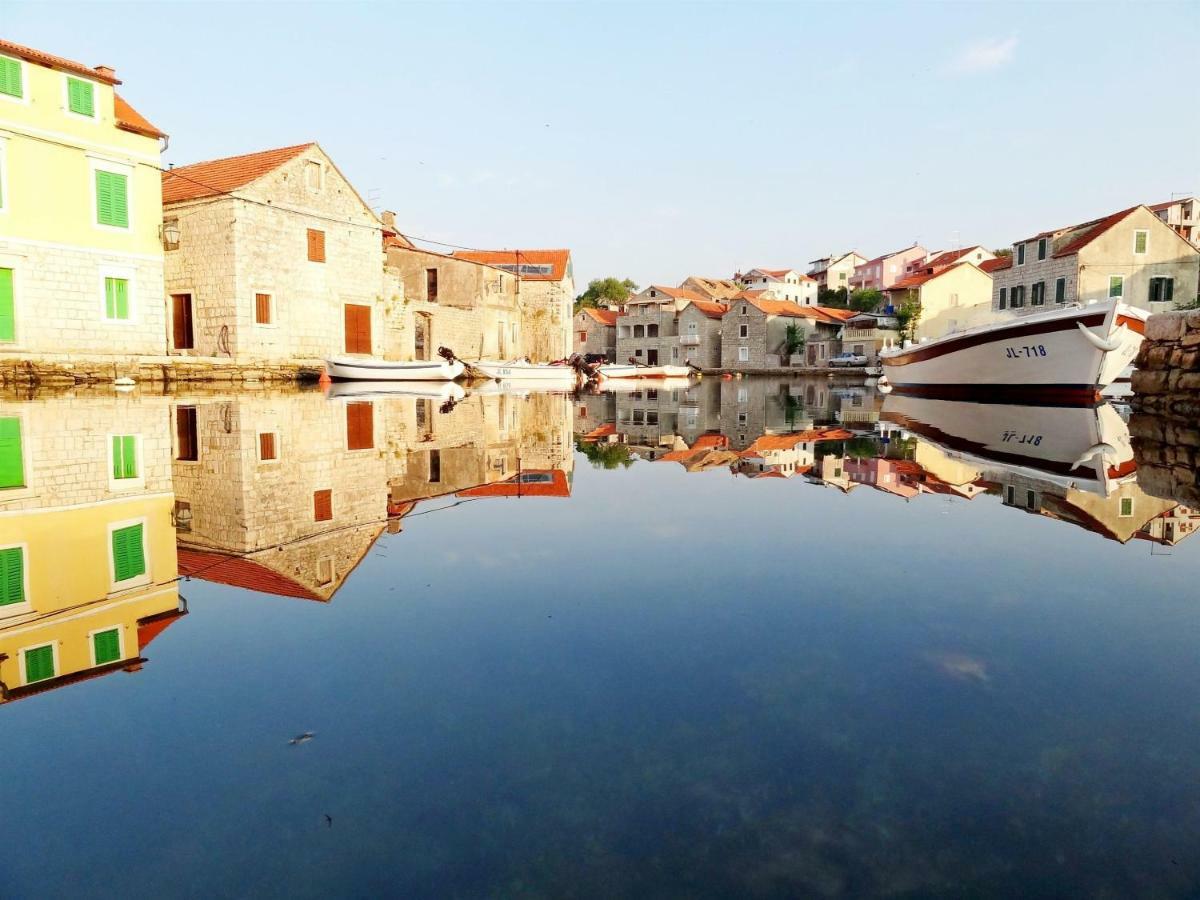 House Tia Villa Vrboska Buitenkant foto