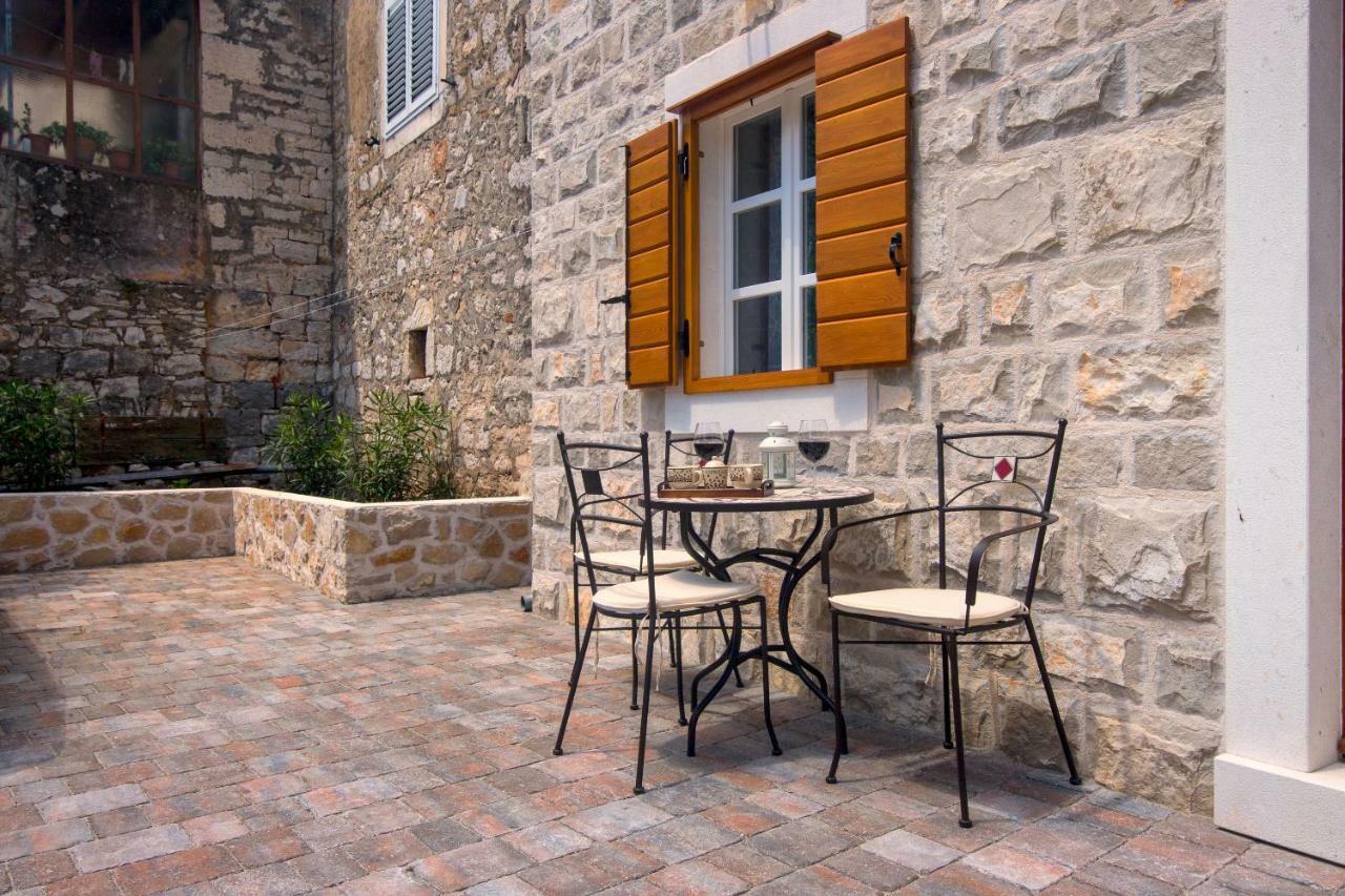 House Tia Villa Vrboska Buitenkant foto